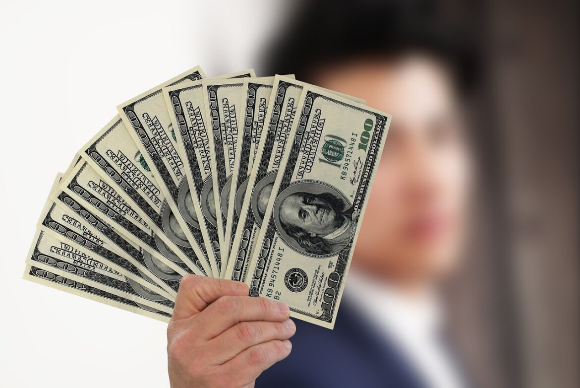 DOLAR